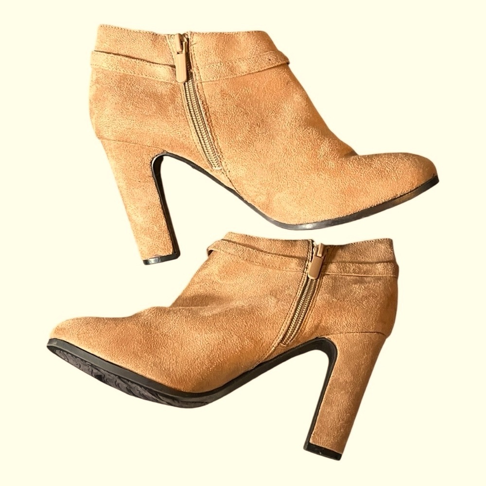 IMPO Odea camel tan brushed textile upper ankle boot gold outer detail 4” heel. - Picture 2 of 9